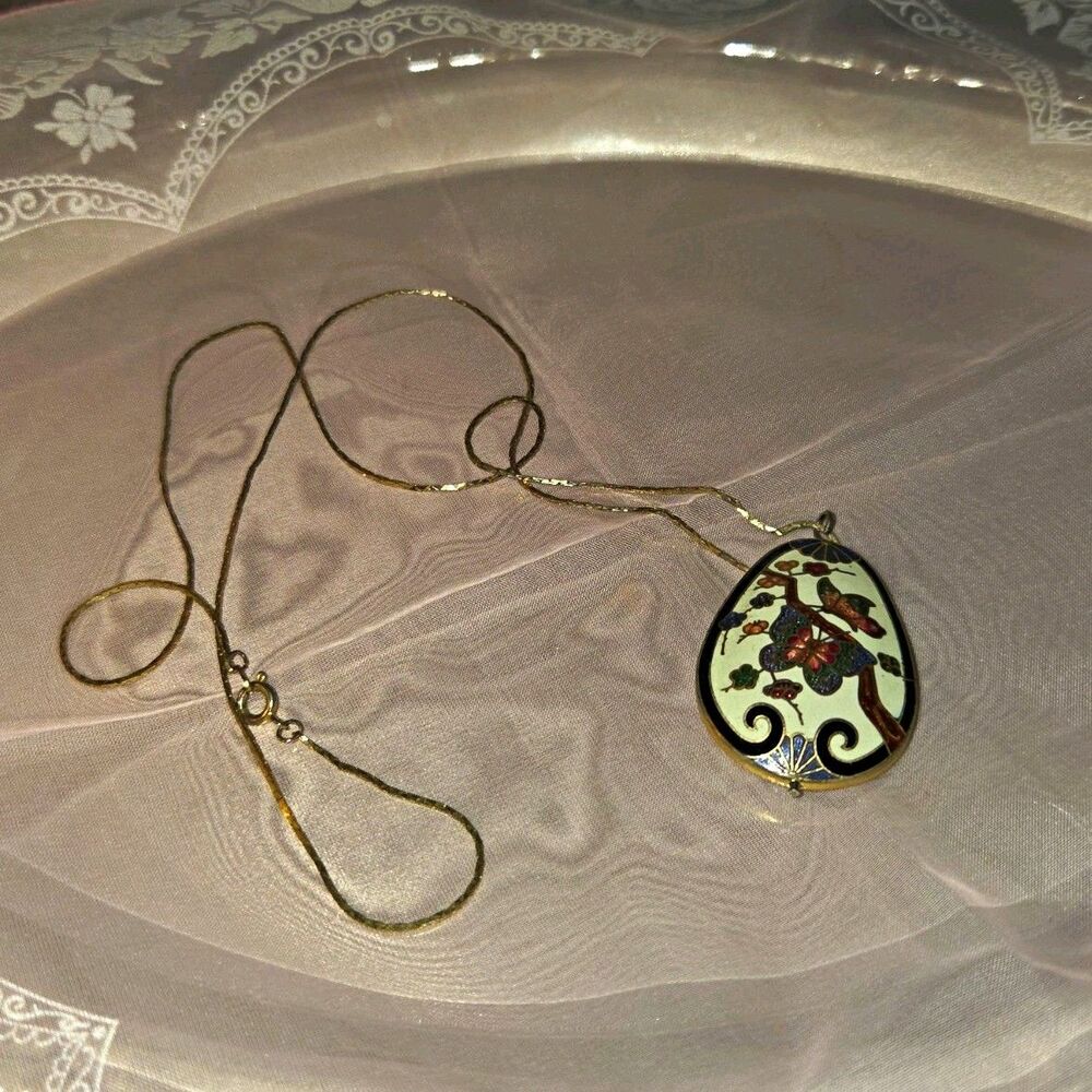 Gold Tone Teardrop Floral Cloisonne Pendant Necklace Multicolor Spring Ring